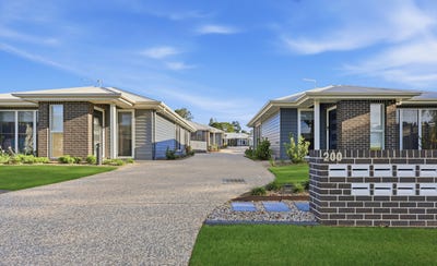 /international/au/200-jellicoe-street-newtown-qld-150757224/