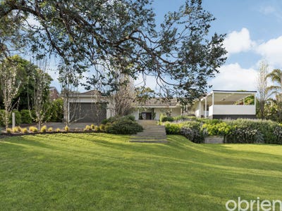 /international/au/18-bellbird-road-mount-eliza-vic-152580884/