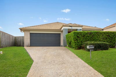/international/au/8-julia-street-brassall-qld-151011148/