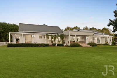 /international/au/205-beaconsfield-emerald-road-beaconsfield-vic-152100968/