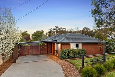 /international/au/21-burns-street-spring-gully-vic-152421732/