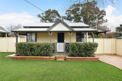 /international/au/35a-thirlmere-way-tahmoor-nsw-148494732/
