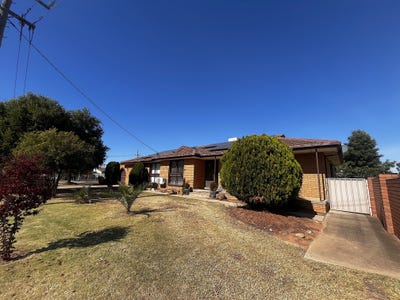 /international/au/30-denise-road-cobram-vic-151032380/
