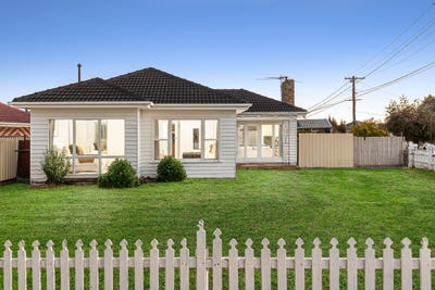 /international/au/24-garnsworthy-street-springvale-vic-151205180/