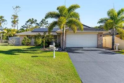 /international/au/7-kallatina-place-yamba-nsw-152543496/