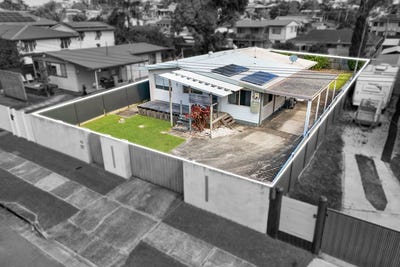 /international/au/116-whiting-street-labrador-qld-152663288/