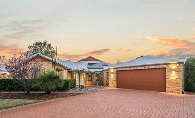/international/au/125-southacre-drive-canning-vale-wa-152546292/