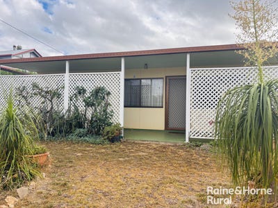 /international/au/11-high-street-wallumbilla-qld-151315104/