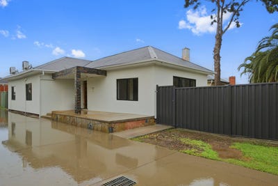 /international/au/1-110-swallow-street-shepparton-vic-151500828/