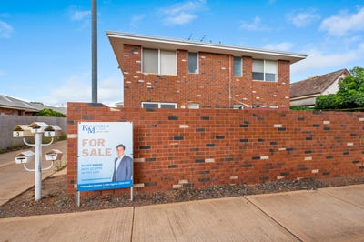 /international/au/2-13-brookman-street-kalgoorlie-wa-151106452/