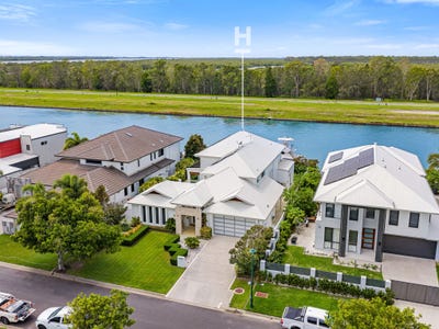/international/au/65-marina-parade-jacobs-well-qld-152471920/
