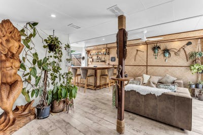 /international/au/6-holst-place-currumbin-waters-qld-152334932/