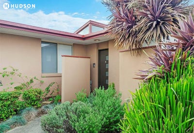 /international/au/7-lancaster-close-portland-vic-151415296/
