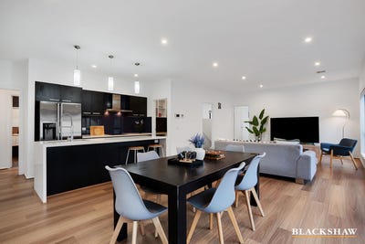 /international/au/7-narrambla-terrace-lawson-act-151440080/