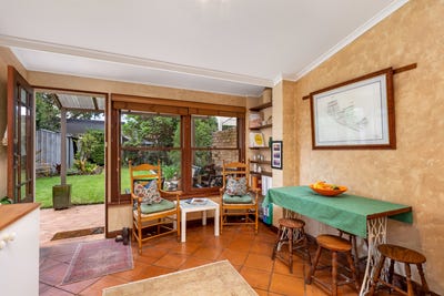 /international/au/19-central-street-naremburn-nsw-150684076/