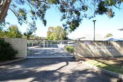 /international/au/24-14-coralie-court-armadale-wa-151026712/