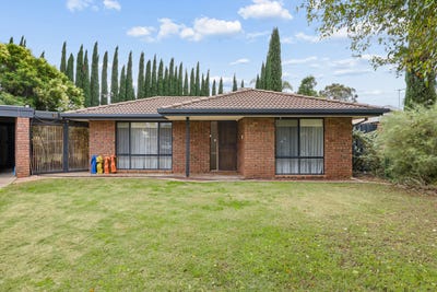 /international/au/25-batey-crescent-mildura-vic-151408556/