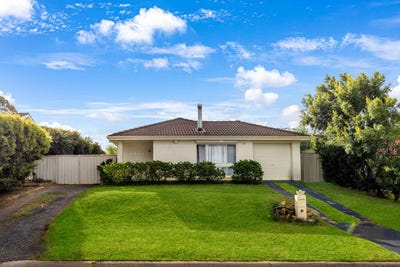 /international/au/10-archibald-crescent-rosemeadow-nsw-151344432/