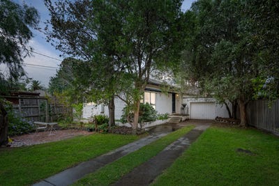 /international/au/1a-leinster-street-ormond-vic-150876844/