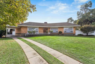 /international/au/1-black-top-road-hillbank-sa-151089348/
