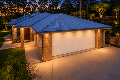 /international/au/9-yarula-close-karana-downs-qld-151405356/
