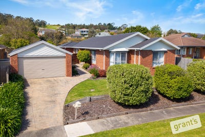 /international/au/14-kilfera-court-narre-warren-vic-152464088/