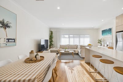 /international/au/13-northcote-lane-woodville-west-sa-151031936/