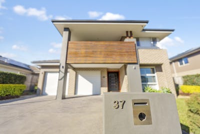 /international/au/37-bulada-street-bungarribee-nsw-148369768/