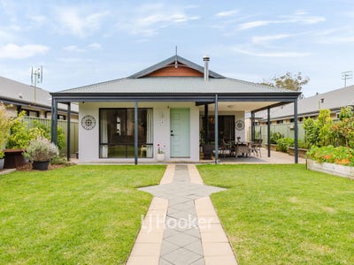 /international/au/19-harvester-promenade-vasse-wa-152623628/