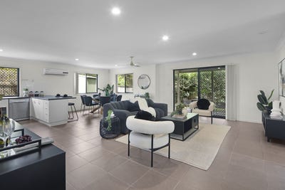 /international/au/61-friend-street-wakerley-qld-150775824/