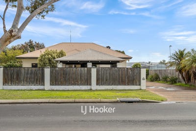 /international/au/1-6-alexander-street-south-bunbury-wa-148618512/?lang=en