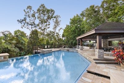 /international/au/18-2-ridgeline-way-highland-park-qld-151215648/