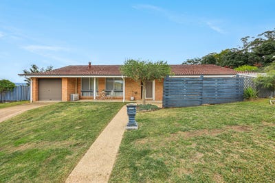 /international/au/107-graeme-street-aberdeen-nsw-151648320/