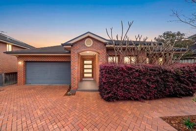 /international/au/10-manderlay-close-kellyville-nsw-152437884/