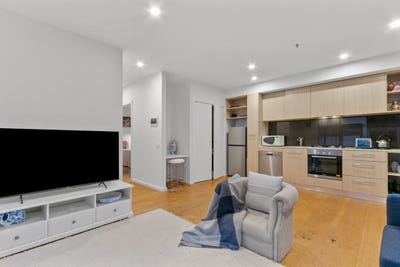 /international/au/406-9-chesterville-road-cheltenham-vic-150824028/