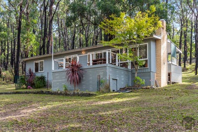 /international/au/71-long-ryans-road-benloch-vic-150884156/