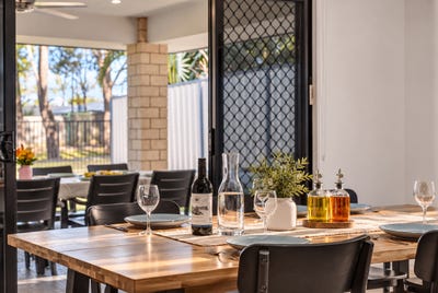 /international/au/30-utrecht-street-cornubia-qld-152393384/