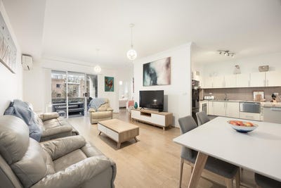 /international/au/15-11-13-oaks-avenue-dee-why-nsw-148592400/?lang=en