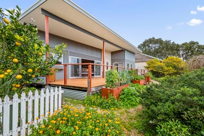 /international/au/10-yacca-way-aldinga-sa-152557640/