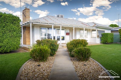 /international/au/19-kalimna-avenue-horsham-vic-152665096/
