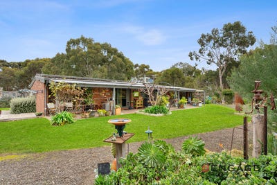 /international/au/290-flinders-avenue-lara-vic-150818180/