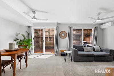/international/au/5-76-blackall-terrace-nambour-qld-152624384/