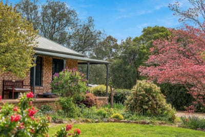 /international/au/18-greening-lane-lidster-via-orange-nsw-700427004/