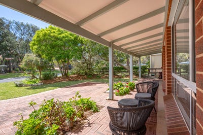 /international/au/1-10-seagrass-cove-dunsborough-wa-152544640/