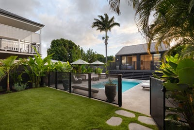 /international/au/14-harris-street-hawthorne-qld-151296020/