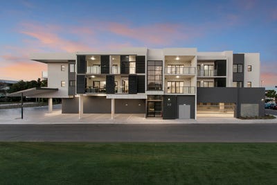 /international/au/12-11-kokoda-street-idalia-qld-152471228/