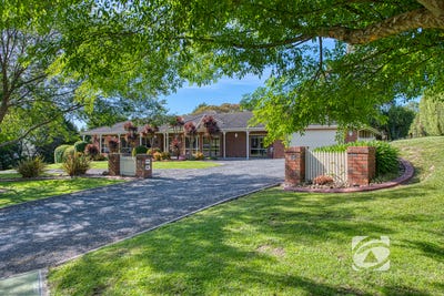 /international/au/51-53-warren-park-place-narre-warren-south-vic-152658612/