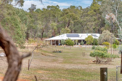 /international/au/155-wilson-road-chidlow-wa-151242884/