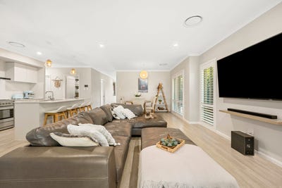 /international/au/22-dora-street-cooranbong-nsw-150946584/