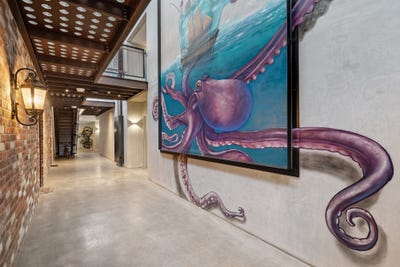 /international/au/12-19-douro-rd-south-fremantle-wa-148471024/